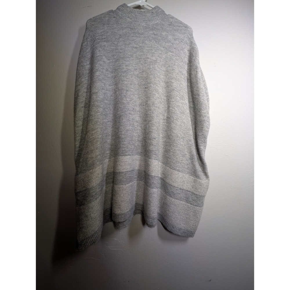 Vernacular Sweater Women's Medium Gray  Knit Sleeveless Pullover Poncho‎